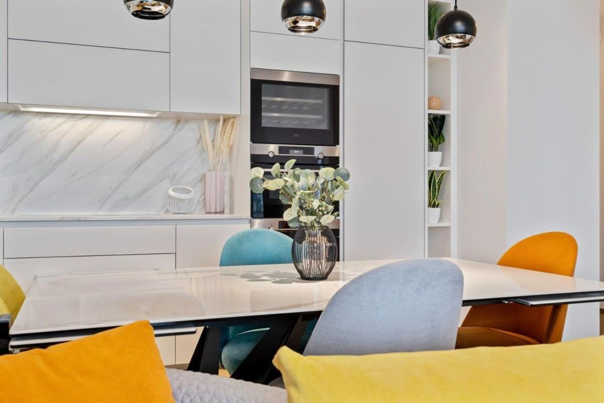 Stylish And Luxurious With Pool & Gym Apartment Luxembourg